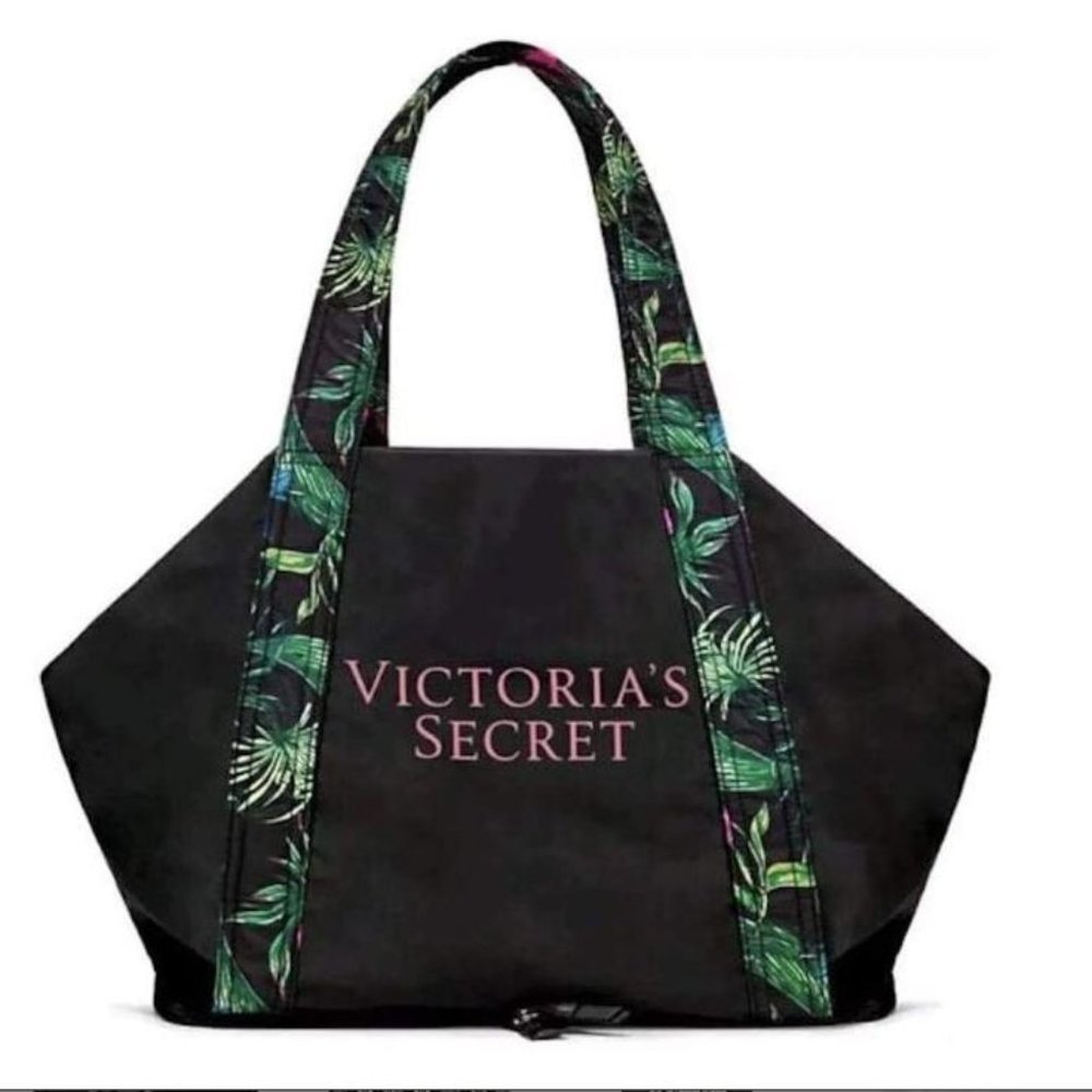 NEW:Victoria's Secret Packable Weekender in Black